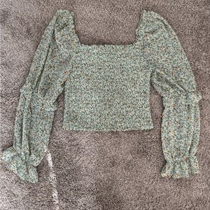 Floral Women’s Smocked Top Size M